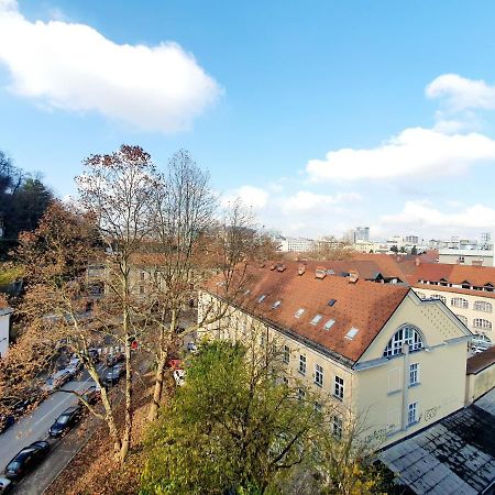 Bossa Nova Castle&Outstanding Home With Garage 卢布尔雅那 外观 照片